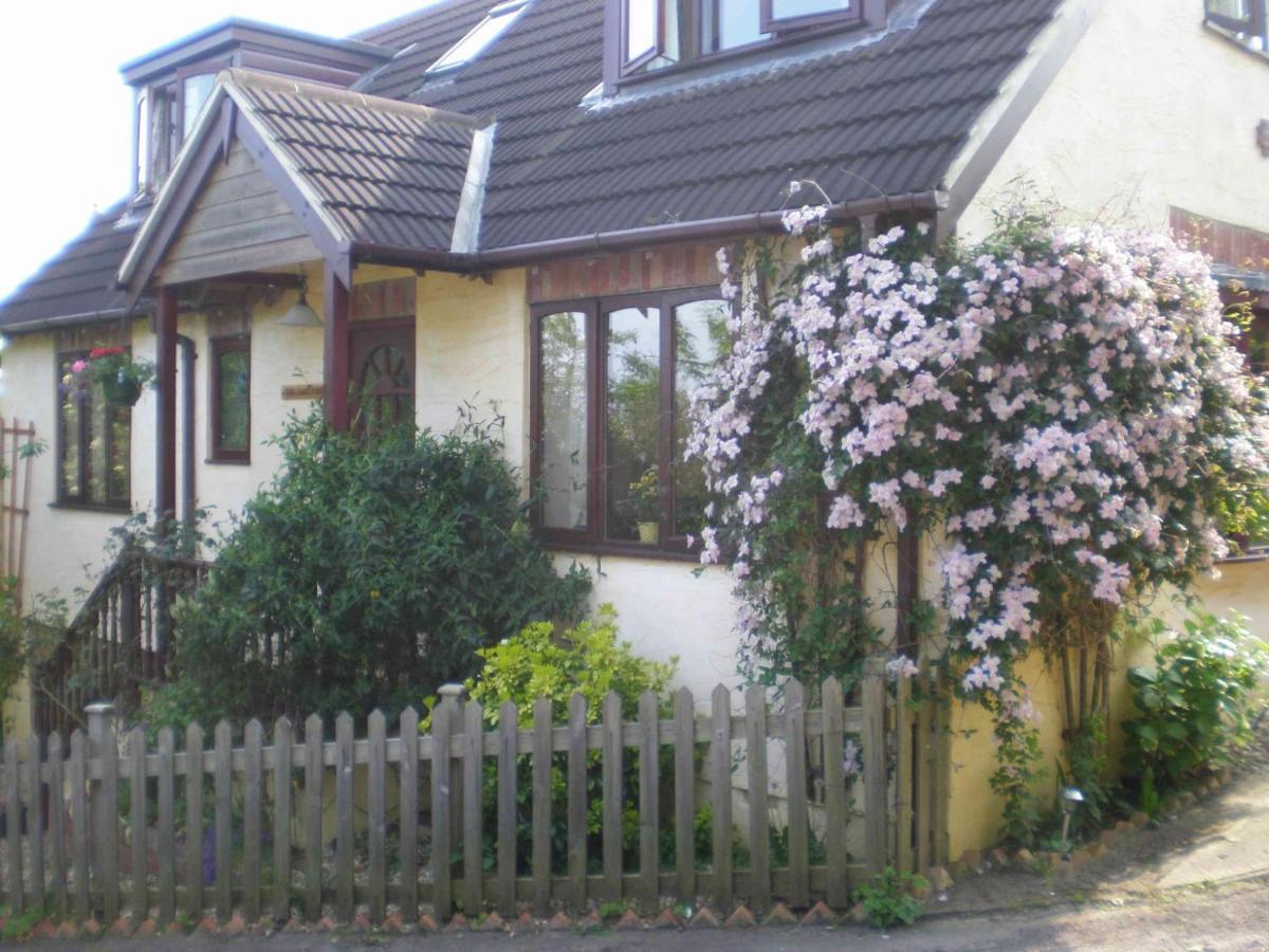 Skerries B And B Лайм-Реджис Экстерьер фото